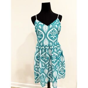 BTFL life embroidered dress L. PERFECT for summer parties!